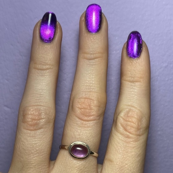 Venus and Vulcan Jewelry - AMETHYST CABOCHON IN 925 STERLING SILVER RING